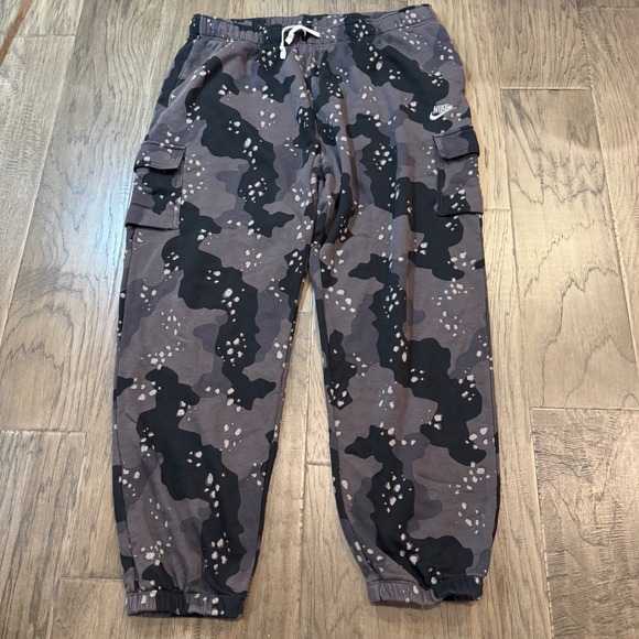 nike camo womens joggers